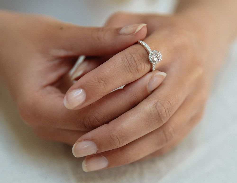 Eleganter Weißgoldring mit Morganit und Brillanten – 0,32 Karat