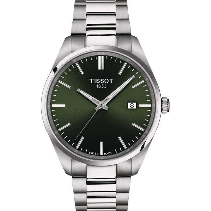 De Tissot PR 100 is een zilverkleurig herenhorloge met een metalen band, een wijzerplaat met groen kleurverloop, zilverkleurige markeringen en wijzers, een datumvenster op 3 uur, een Zwitsers quartz-uurwerk en het merk TISSOT 1853.