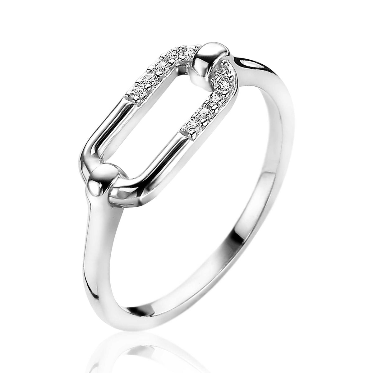 Ring aus Silber mit ovalem Design und Zirkonia-Steinen an der Oberseite