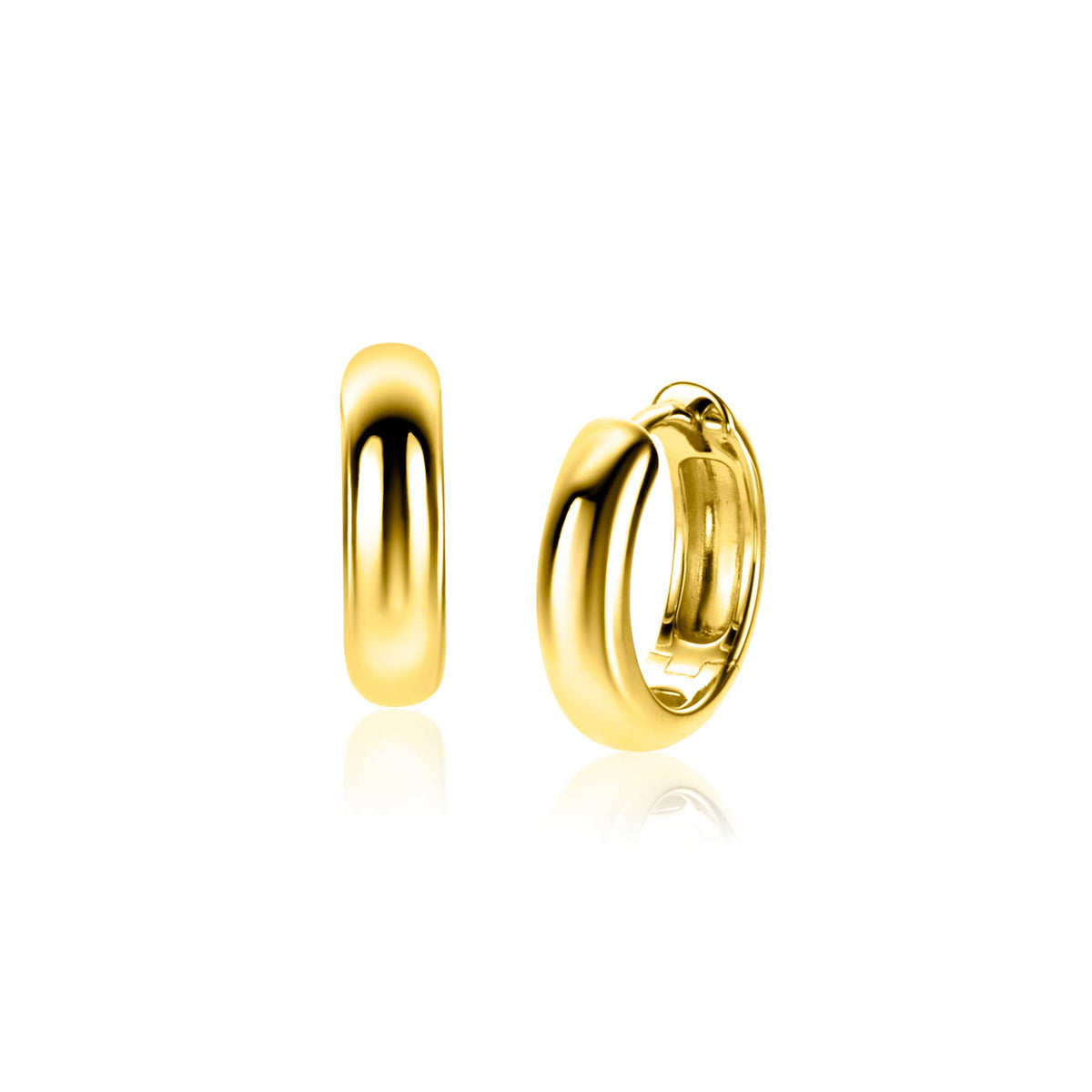 Goldplattierte Ohrringe mit geschwungener Form und glänzender Oberfläche