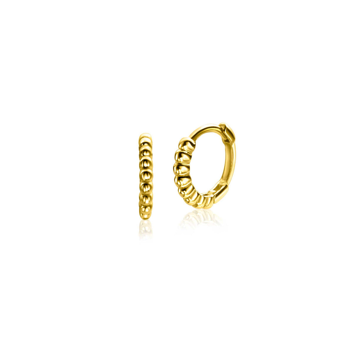 Goldene Creolen mit geschwungenem Design und kleinen, runden Details