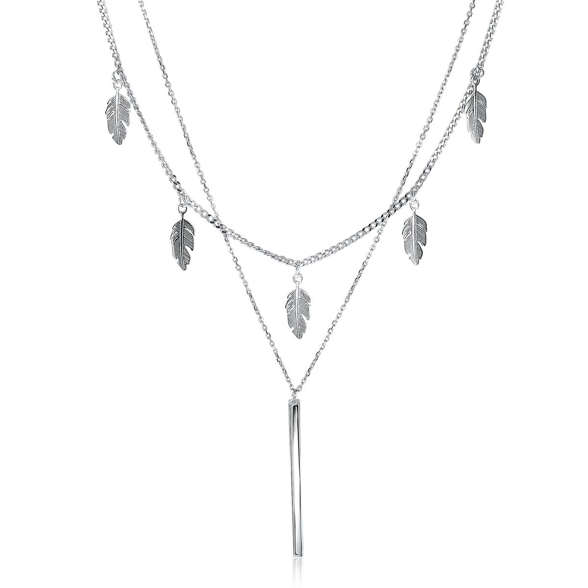 Kette aus Silber mit mehreren kleinen Blättern und einem langen, schmalen Anhänger