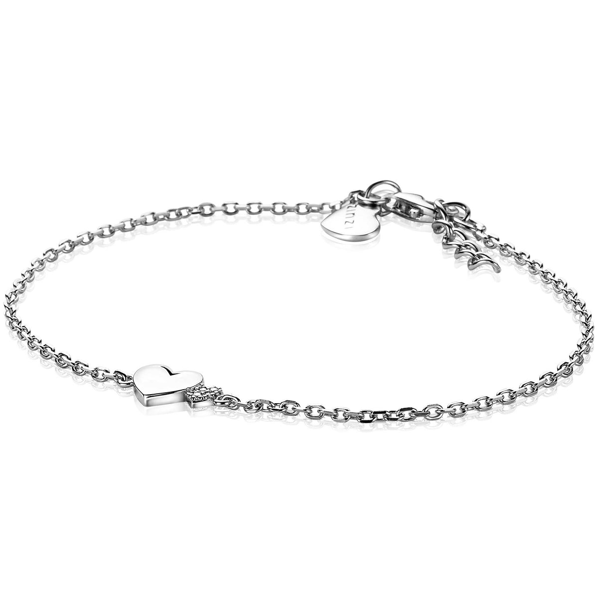 Armband aus Silber mit Herzanhänger und feiner Gliederkette