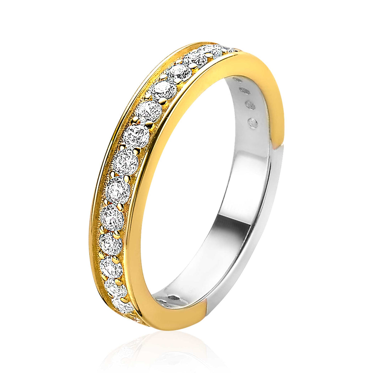 Ring mit goldfarbener Beschichtung und klaren Zirkonia-Steinen entlang der Fassung