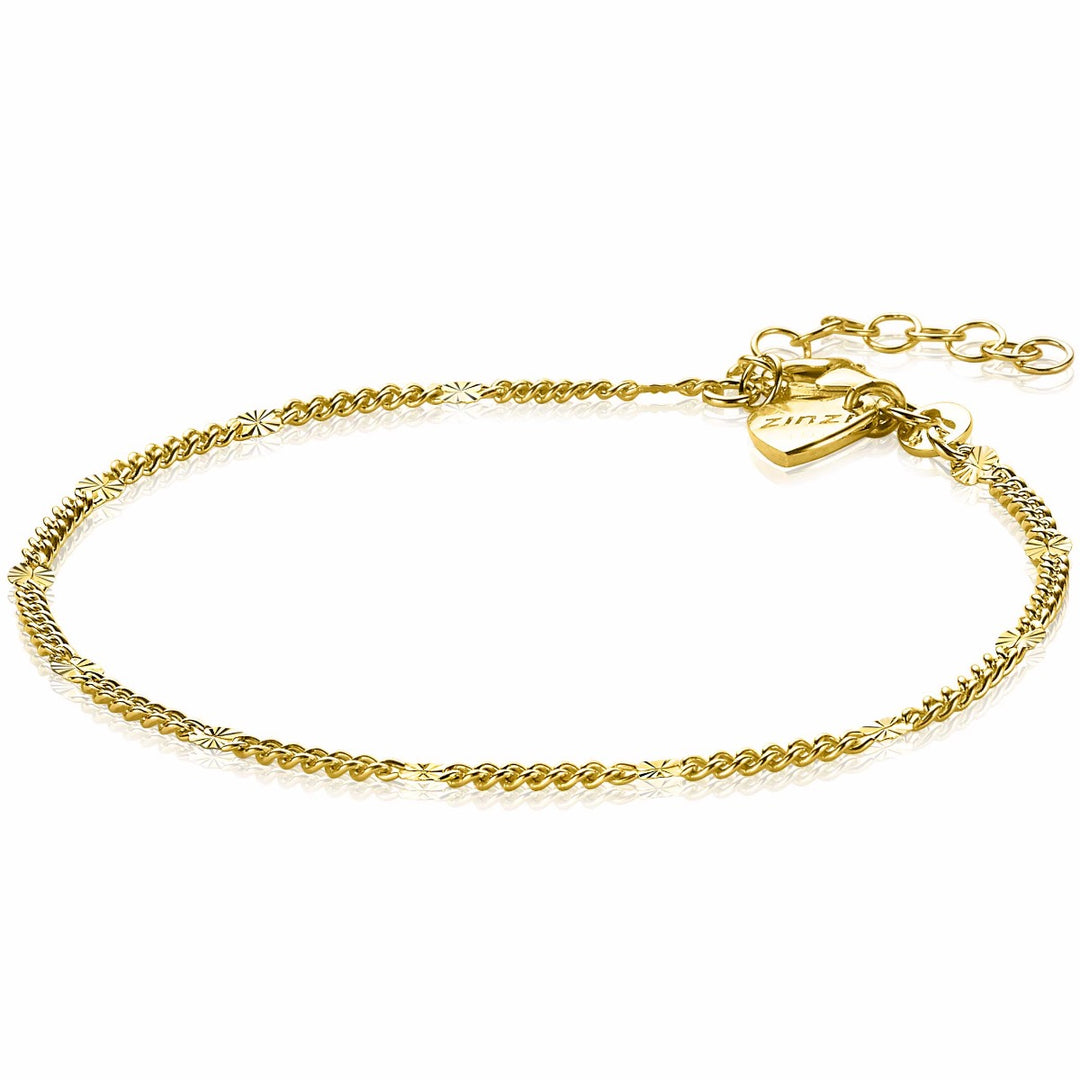 Een delicaat Zinzi-enkelbandje met een gedraaid touwontwerp, 14-karaats verguld, met een klein hartje en een verstelbare ketting met sluiting - een toonbeeld van elegantie, net als de Zinzi Armband Gold Plated Zia2157 G.