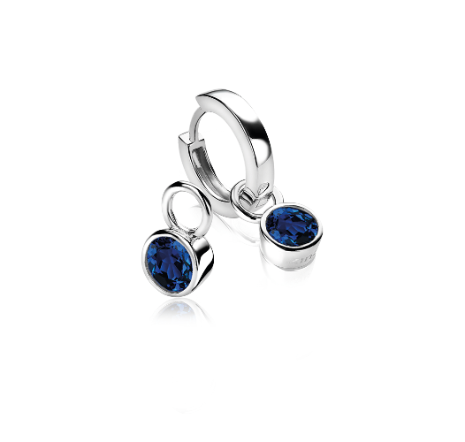 Ohrringe aus Silber mit blauen Edelsteinen und geschlossenen Creolen