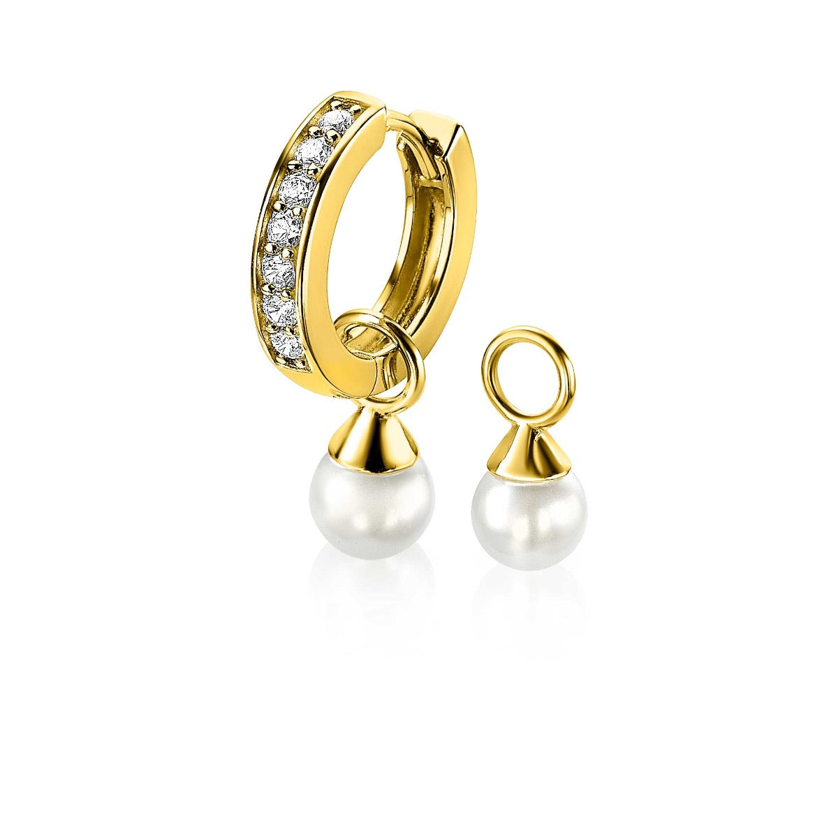 Goldplattierte Ohrhänger mit Zirkonia und einer weißen Perle