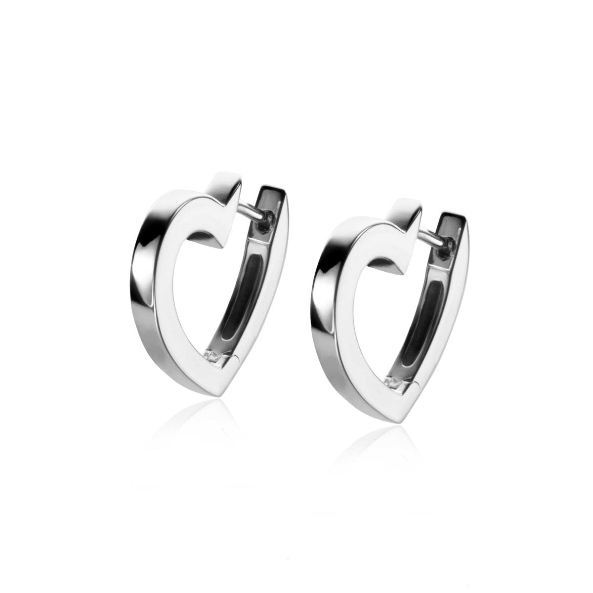 Ohrringe aus Silber in Herzform mit glänzender Oberfläche und offenem Design