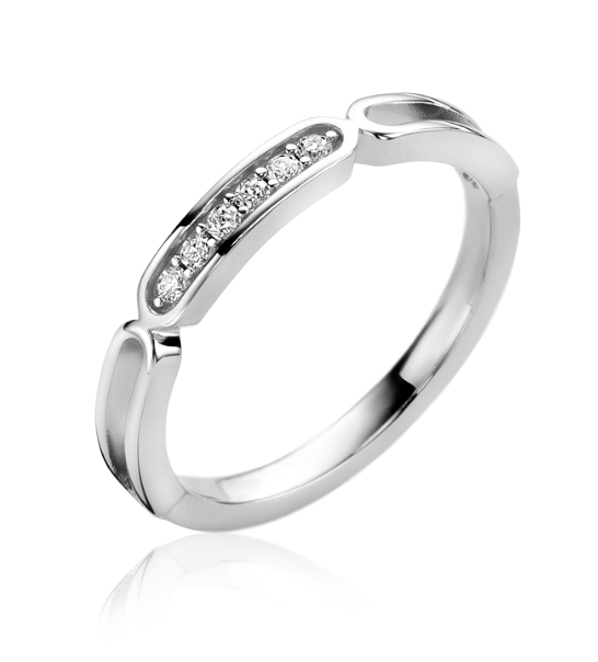 Ring aus Silber mit fünf kleinen Zirkonia-Steinen in einer Reihe